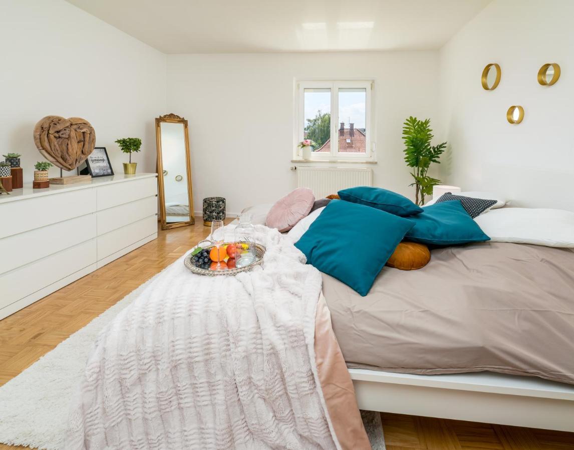 Eg Links-Wunderschoene 70M Grosse 2-Zimmer City Wohnung Naehe Salzburg Freilassing Εξωτερικό φωτογραφία